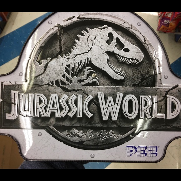 PEZ Jurassic World collector brand new sealed - Picture 2 of 2